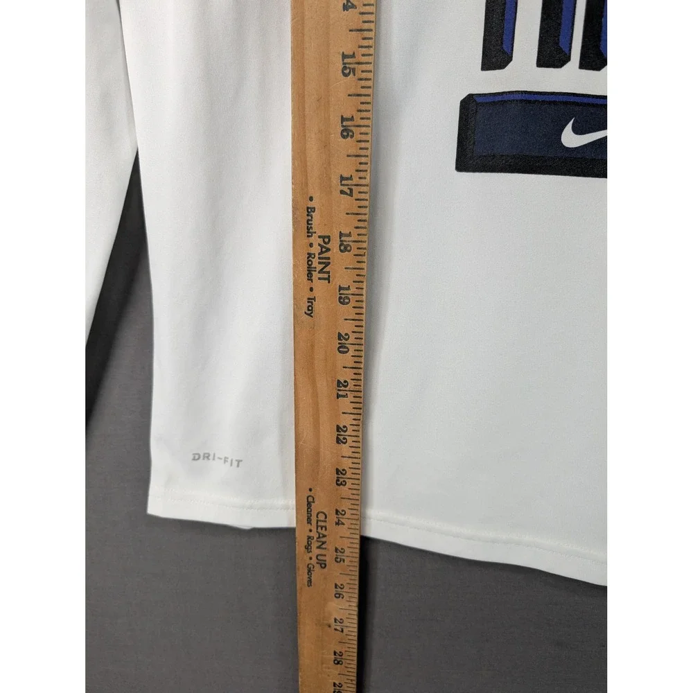 Nike Boys Legend LS Tee White Our Time Bulldog Graphic XL B22506